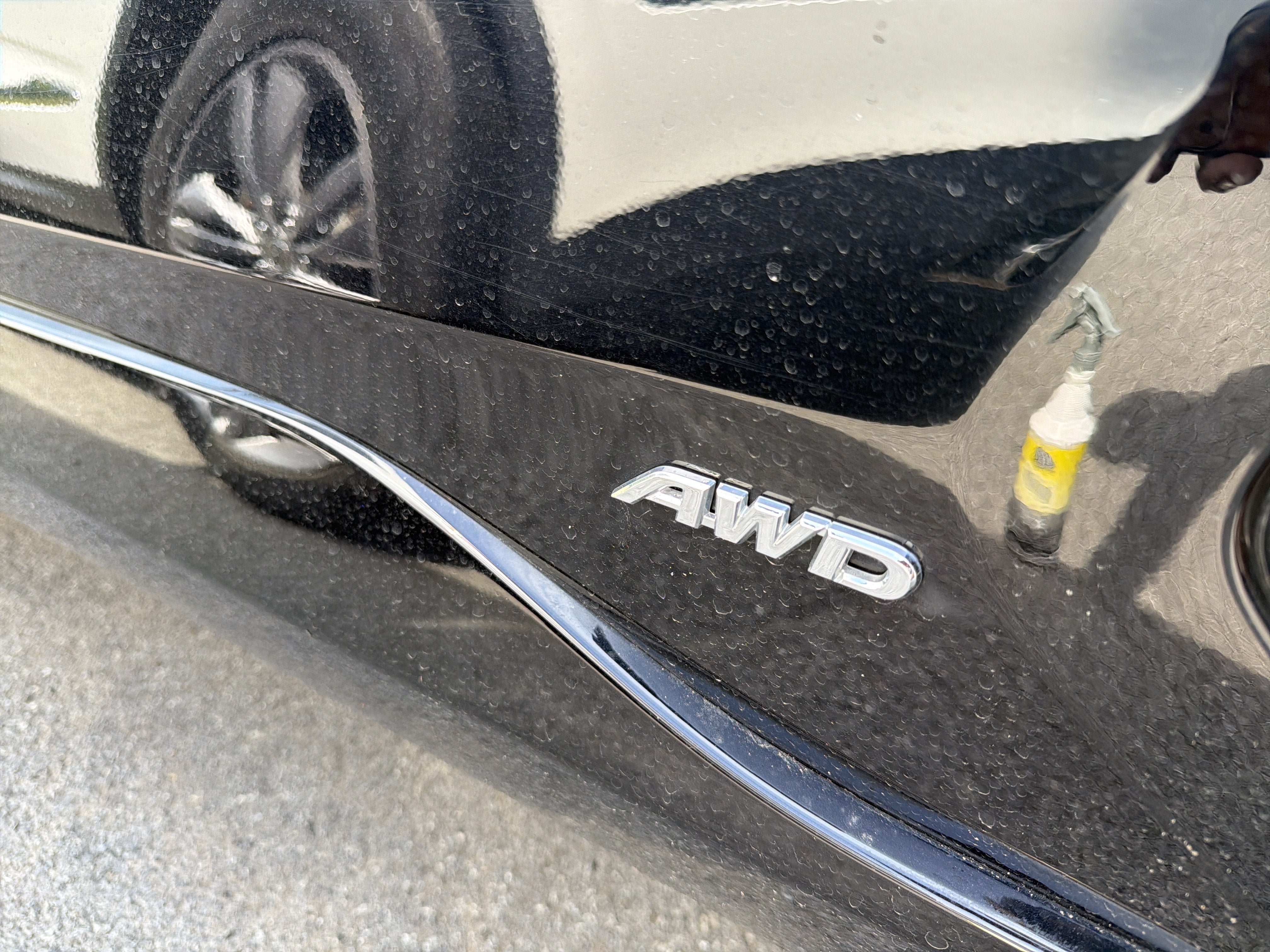 Used 2021 Toyota RAV4 SE w/ Weather & Moonroof Package AWD/4WD image 8