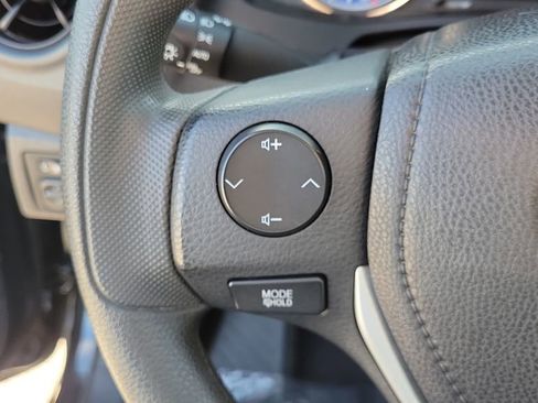 Used 2019 Toyota Corolla L FWD image 21