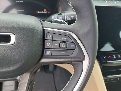 New 2026 Jeep Grand Cherokee L Limited AWD/4WD image 13
