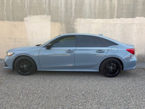 Used 2023 Honda Civic Sport image 7