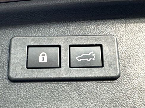 Used 2020 Subaru Outback Touring image 34