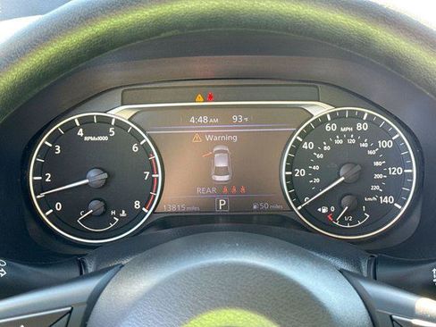 Used 2025 Nissan Altima 2.5 SV FWD image 10