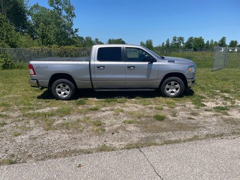 Used 2019 RAM 1500 Tradesman w/ SXT Appearance Group AWD/4WD image 7