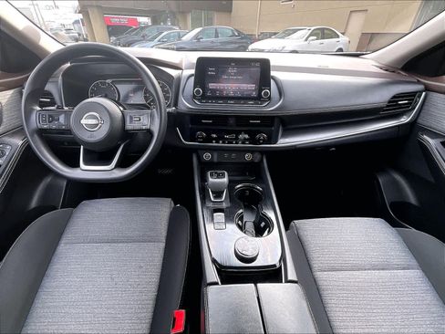 Certified 2023 Nissan Rogue SV image 21