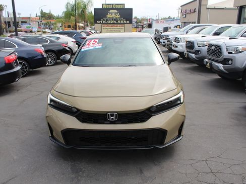 Used 2025 Honda Civic Sport image 3