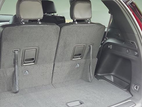 New 2025 Jeep Grand Cherokee L Altitude image 8