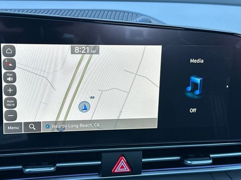 New 2025 Hyundai Elantra SEL image 21