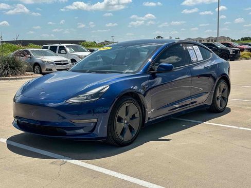 Used 2022 Tesla Model 3 Long Range AWD/4WD image 7