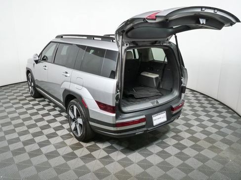 Used 2024 Hyundai Santa Fe Limited FWD image 14