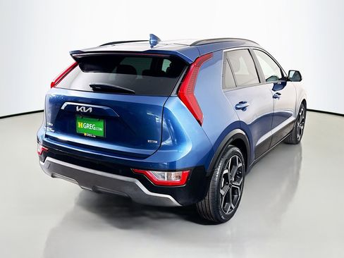 Used 2024 Kia Niro EX Touring FWD image 10