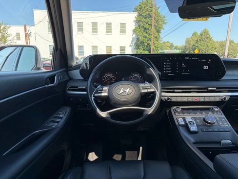 Used 2024 Hyundai Palisade Limited AWD/4WD image 5