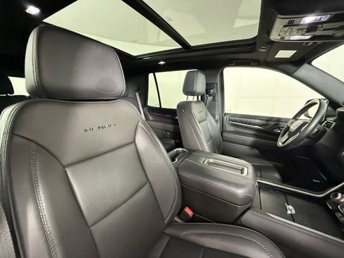 Used 2024 GMC Yukon Denali RWD image 30