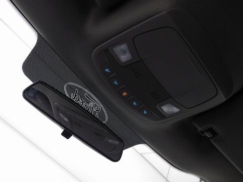 Used 2018 Ford F150 XLT w/ Heavy-Duty Payload Package image 61