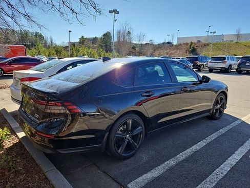 Used 2024 Honda Accord Sport image 9