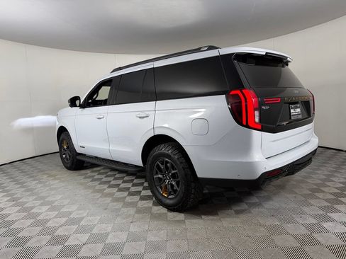 Used 2025 Ford Expedition Tremor AWD/4WD image 9