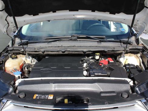 Used 2016 Ford Edge Titanium w/ Canadian Touring Package image 9