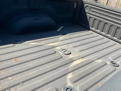 Used 2025 RAM 3500 Limited AWD/4WD image 9