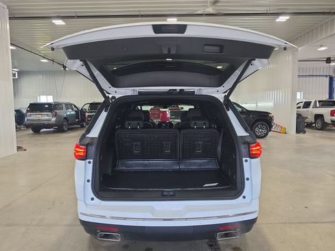 Used 2023 Chevrolet Traverse High Country w/ LPO, Floor Liner Package AWD/4WD image 31