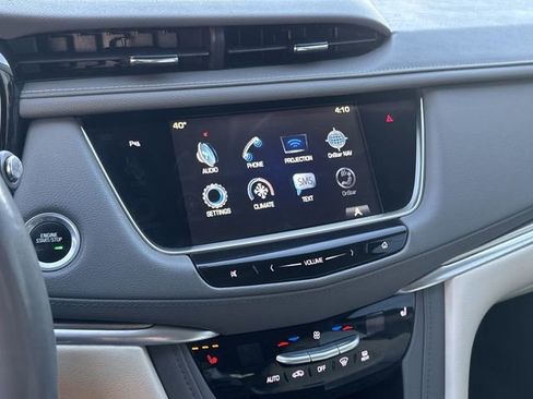 Used 2017 Cadillac XT5 Luxury w/ LPO, Wheel Lock Package image 16