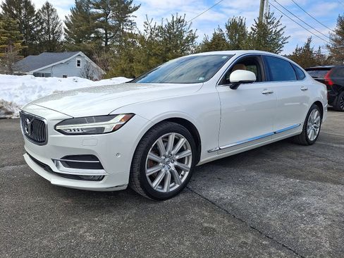 Used 2018 Volvo S90 T6 Inscription image 3