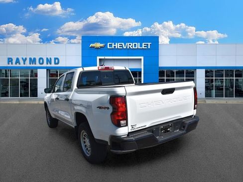 Used 2023 Chevrolet Colorado W/T w/ WT Convenience Package AWD/4WD image 5