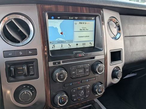 Used 2017 Ford Expedition EL Platinum image 17