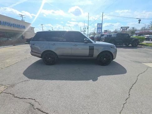 Used 2019 Land Rover Range Rover Supercharged image 3