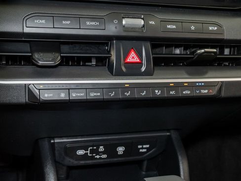 Used 2025 Kia K4 FWD image 17