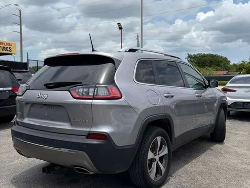 Used 2019 Jeep Cherokee Limited AWD/4WD image 4