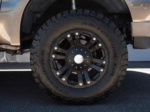 Used 2004 Ford Excursion Limited image 39