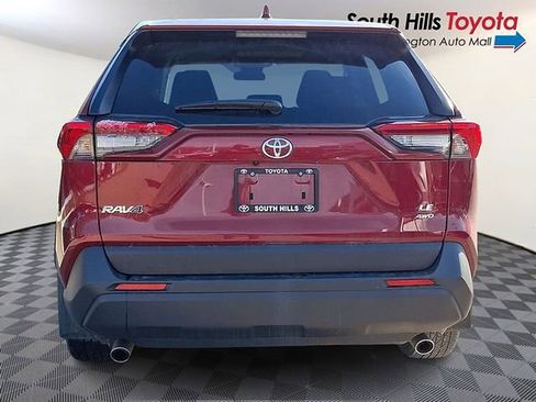 Used 2025 Toyota RAV4 LE AWD/4WD image 5