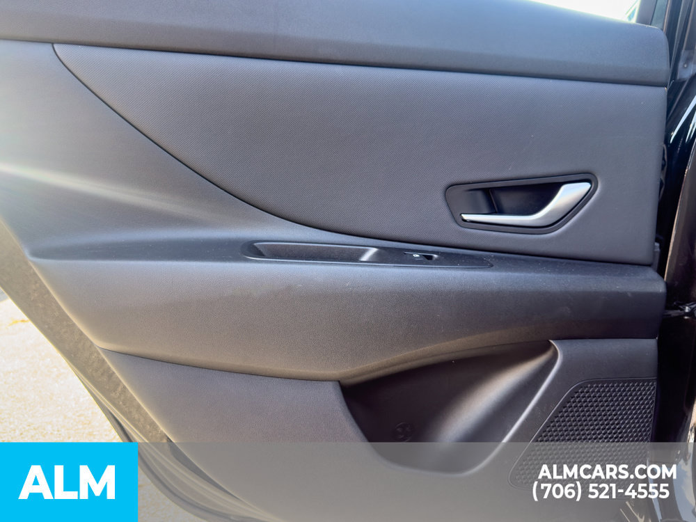 Certified 2025 Hyundai Elantra SEL FWD image 10