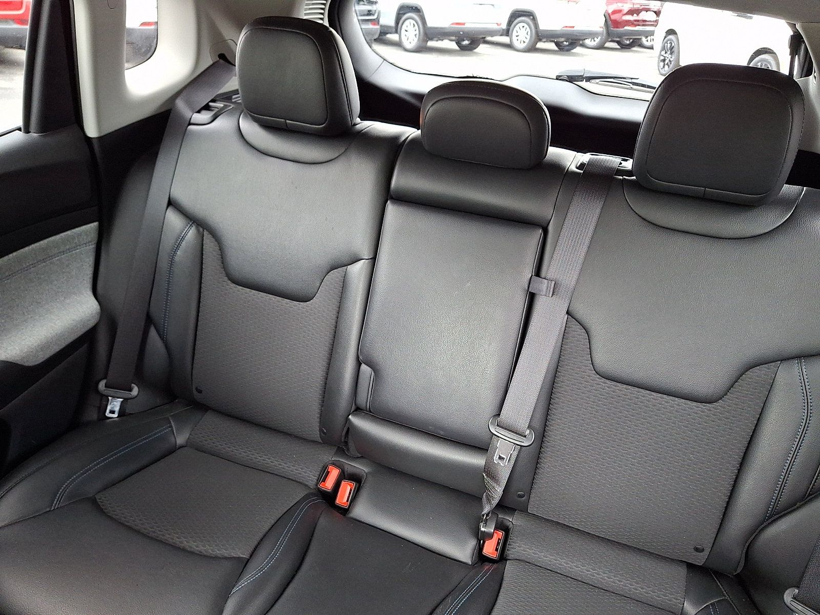 Certified 2022 Jeep Compass Latitude w/ Convenience Group AWD/4WD image 19