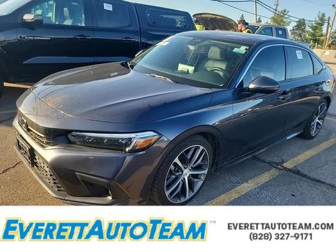 Used 2024 Honda Civic Touring image 1
