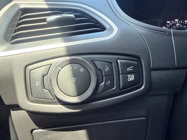 Certified 2024 Ford Edge SEL w/ Convenience Package AWD/4WD image 18