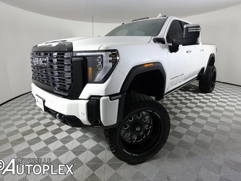 Used 2025 GMC Sierra 2500 Denali Ultimate image 1