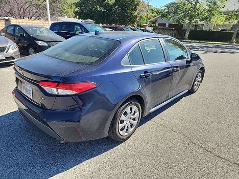 Used 2020 Toyota Corolla LE w/ Carpet Mat Package (TMS) image 5