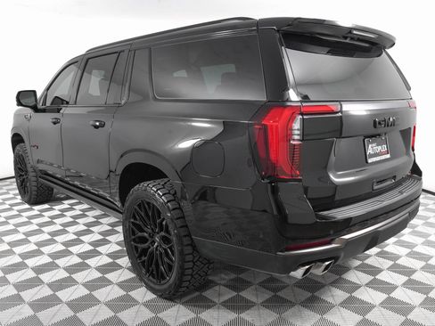 Used 2026 GMC Yukon XL AT4 Ultimate image 7