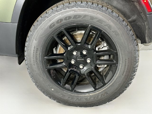 New 2026 Land Rover Defender 110 S AWD/4WD image 28
