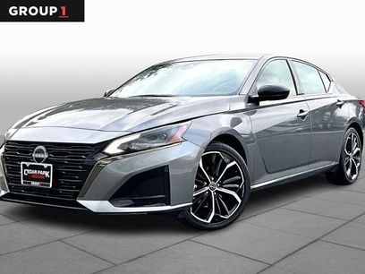 Certified 2025 Nissan Altima 2.5 SR