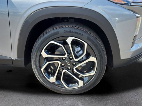 New 2026 Chevrolet Trax RS w/ Driver Confidence Package image 4