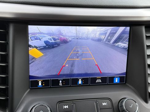 Used 2023 GMC Acadia AT4 w/ Technology Package image 40