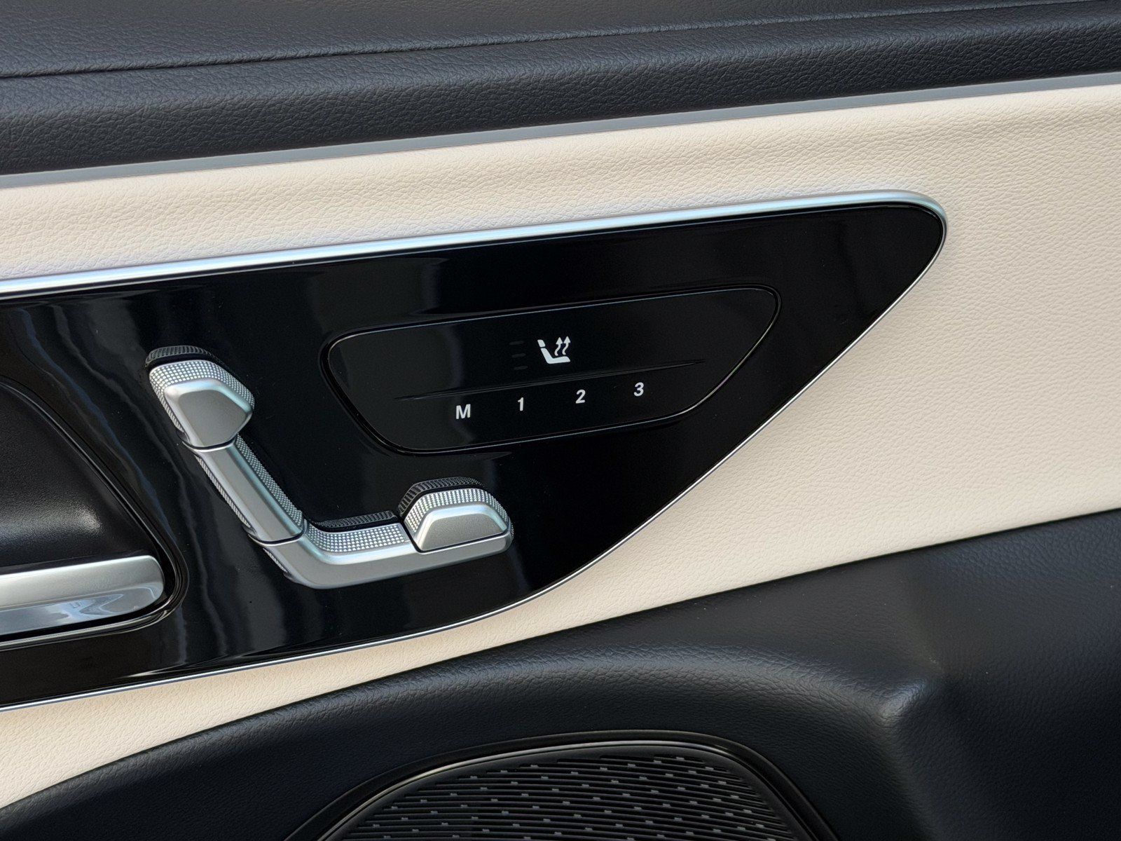 Certified 2026 Mercedes-Benz E 350 4MATIC Sedan image 9