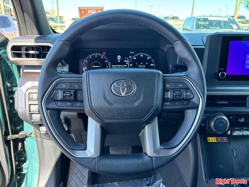 Certified 2026 Toyota 4Runner TRD Off-Road AWD/4WD image 21