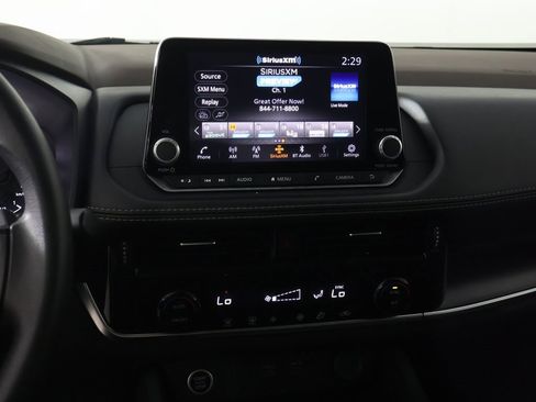 Used 2023 Nissan Rogue SV image 38