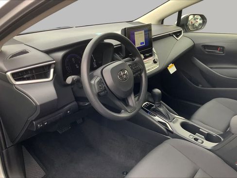 Used 2026 Toyota Corolla LE w/ LE Premium Package FWD image 8