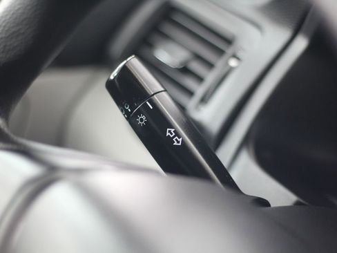 Used 2016 Honda Pilot LX image 16