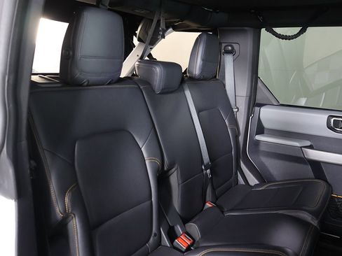 Used 2022 Ford Bronco Badlands image 29