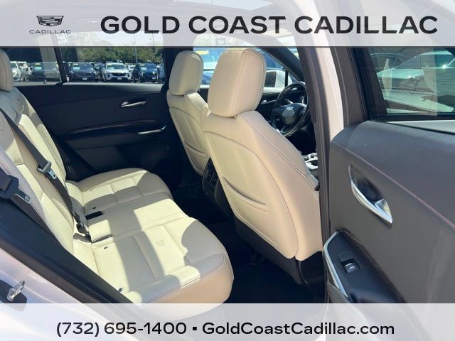 Used 2019 Cadillac XT4 Sport w/ Cold Weather Package FWD image 8