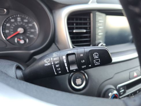 Used 2020 Kia Sorento S FWD image 23